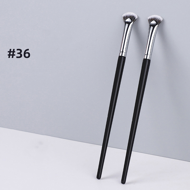 1PC Fan-shaped Eyelash Brush S - Beauty No Makeup 评论和价格