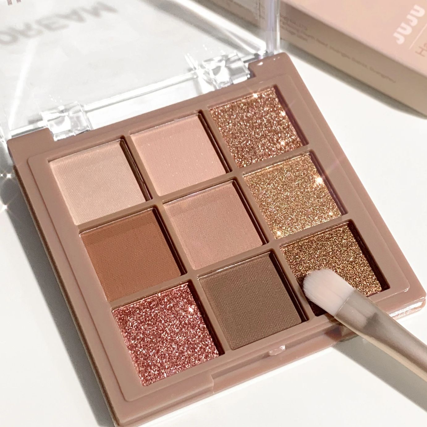 Luxurious 9-18 color eyeshadow - Beauty Huda Makeup 评论和价格