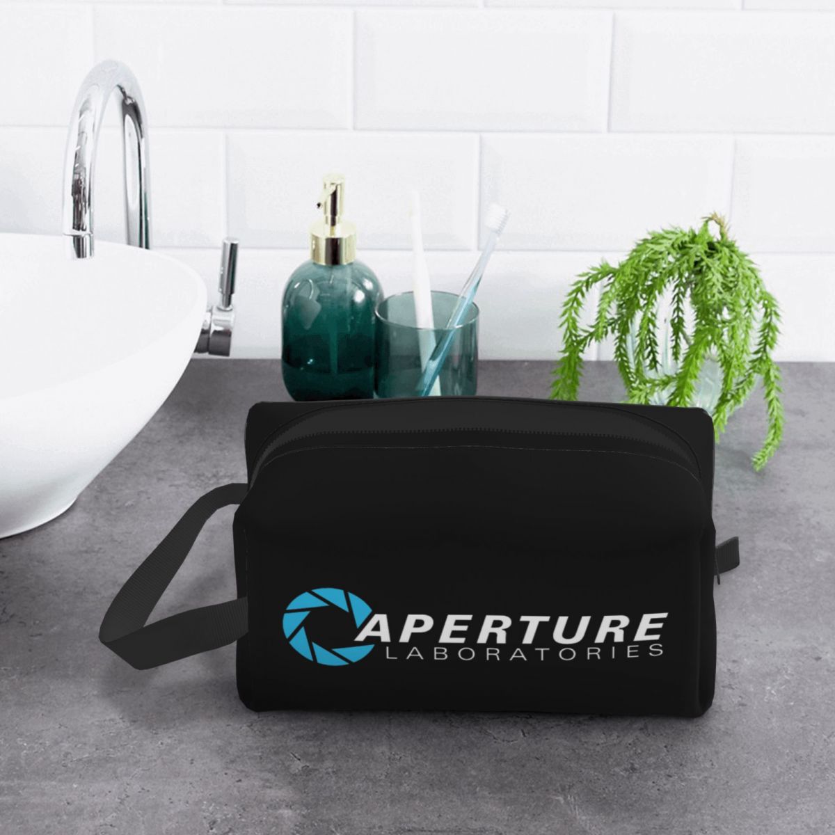Aperture Science Laboratories  - Beauty Lab Makeup 评论和价格